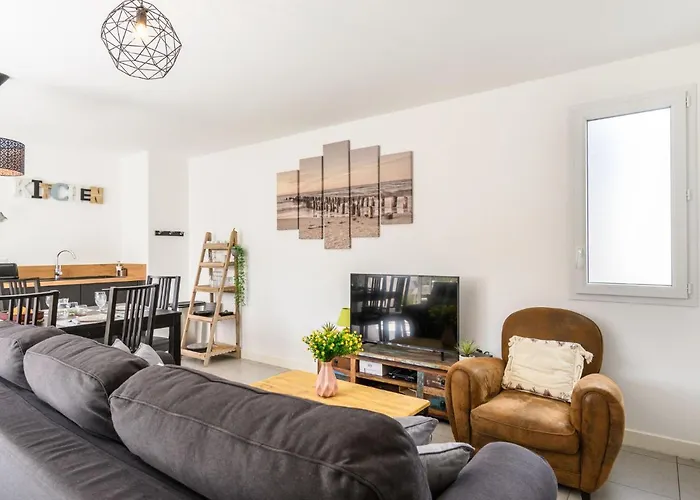 Les Patios De Flore-1 By Interhome *