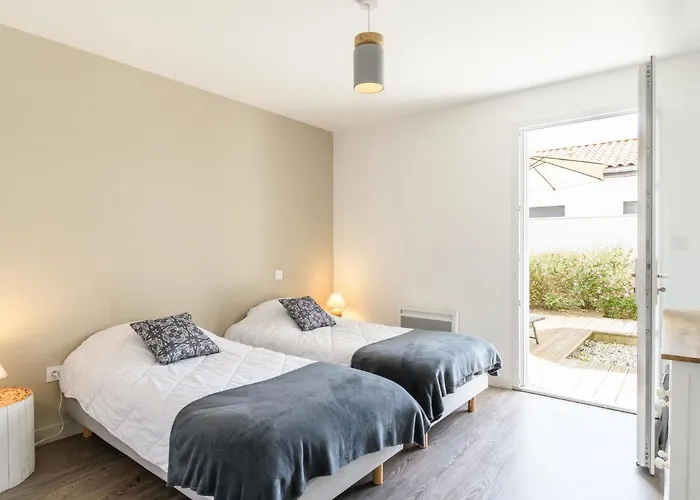 Les Patios De Flore-1 By Interhome * Mimizan